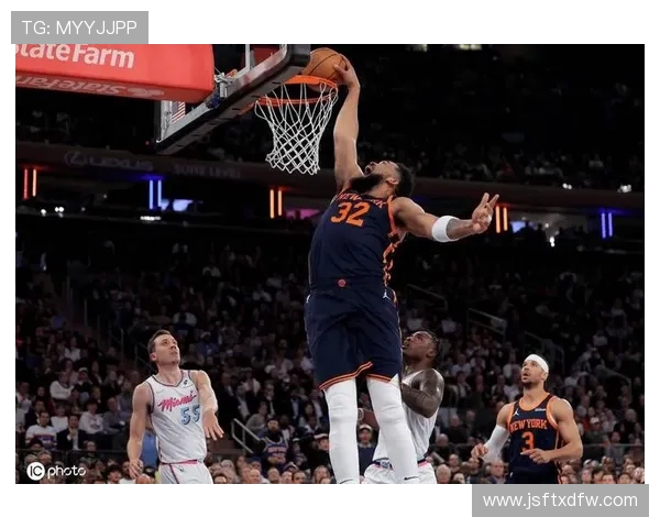 尼克斯与热火激战三月三十一日谁将赢得季后赛关键对决